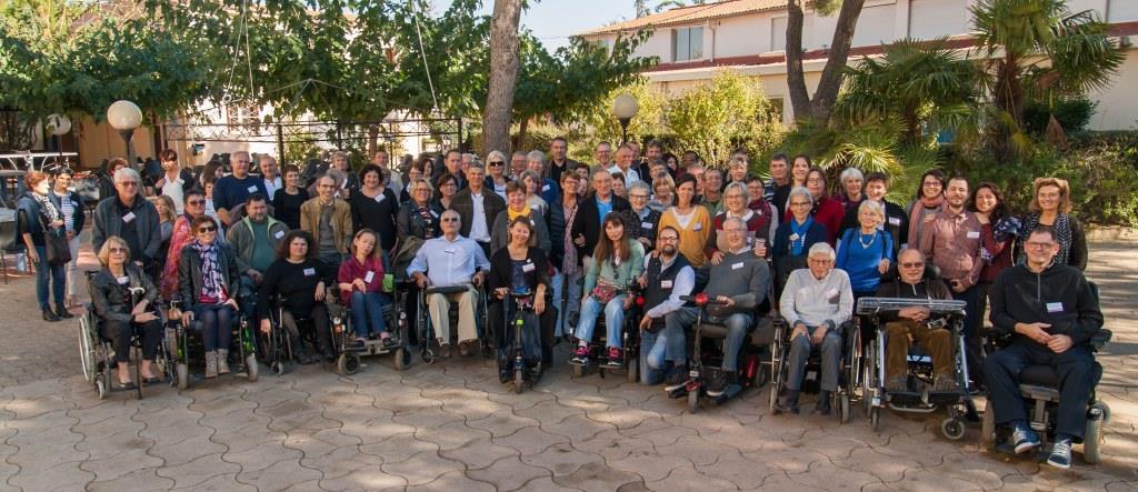 Les membres de l'association Amis FHS lors d'une rencontre associative à Agde en octobre 2016 © Vincent Gabillard