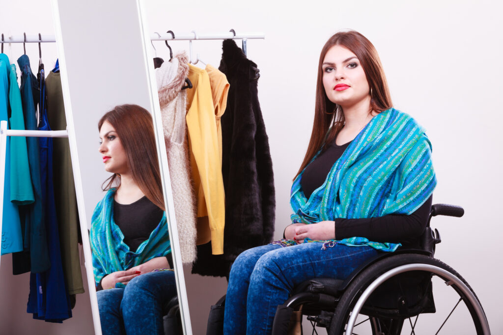 De nombreuses personnes en situation de handicap rencontrent des difficultés pour s'habiller