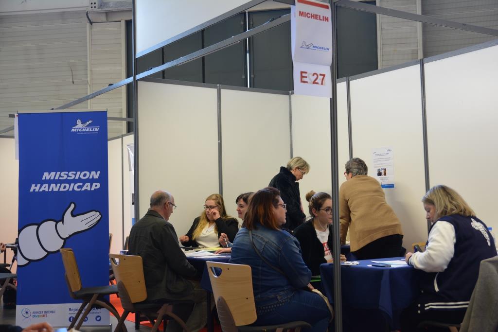 Forum Régional Emploi Handicap Handi-Sup Auvergne : le stand du groupe Michelin à l'occasion du forum 2019