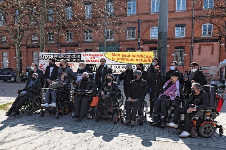 Procès des activistes handicapés à Toulouse