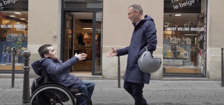 AccesLibre : une plateforme pour faciliter les déplacements des personnes en situation de handicap